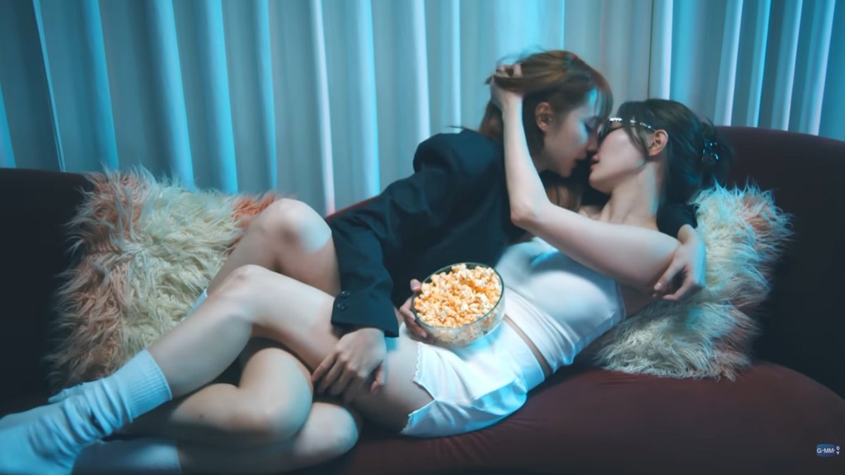 งานหาใหม่ได้ แต่หมวยแว่นหาใหม่ไม่ได้แล้วนะ