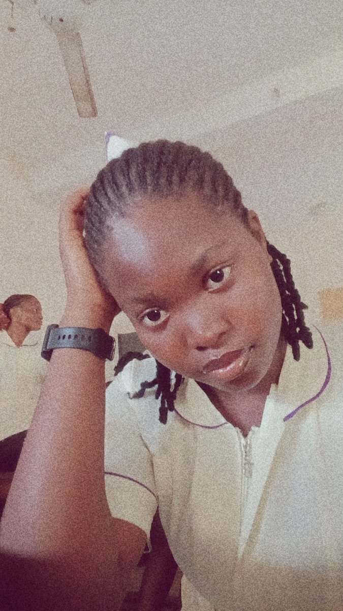 blessedvoice441's tweet image. My school said that we should go natural,no attachment 

How do i look guys?