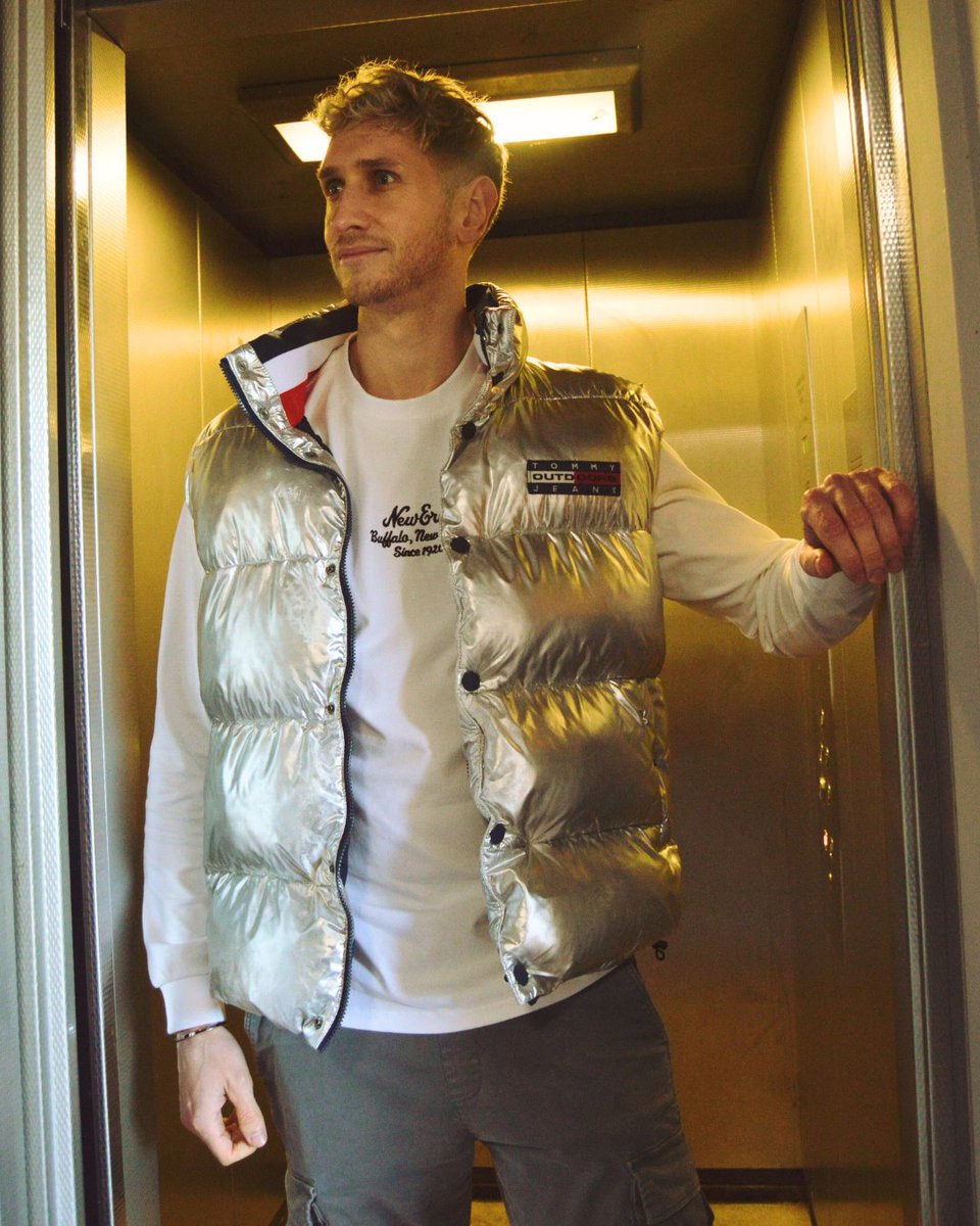 ericwalkeruk's tweet image. Your vote could give Kings Tonight the lift it needs, to elevate it to the top of the South Coast Music Chart. Please go give it a vote on the Voice FM website.
voicefmradio.co.uk/south-coast-mu…
@voicefmradio