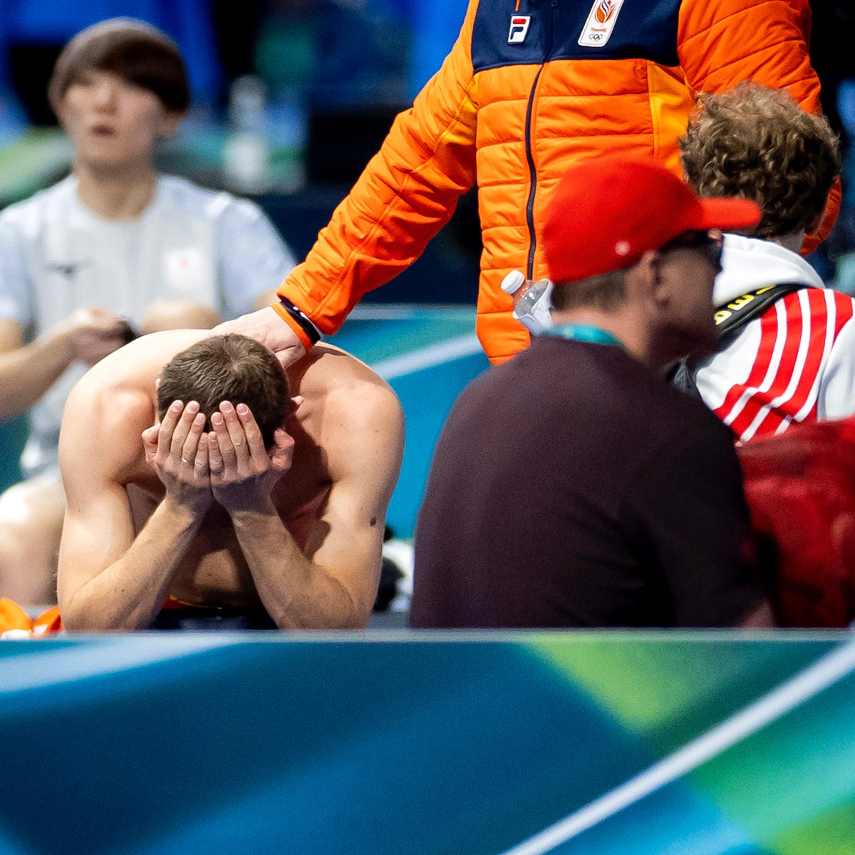 BIZAR! 🤯

Gehinderd worden in je rit en een half uur later mogen herstarten 😤 Fysiek onmogelijk om dan een medaille binnen te halen. Joep je bent een baas, je hebt het geprobeerd en dat verdient alle lof 🧡

#TeamNL | #MilanoCortina2026
