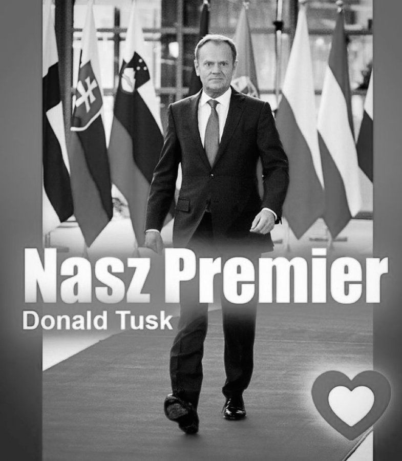 W narracji prorządowej nawrocki to kontrast z Tuskiem. Premier siedział spokojnie, opanowany, bez czytania z kartki, a po wszystkim rząd i tak przeforsował swoje SAFE już przyjęte, Czarzasty zostaje, Rada Pokoju odrzucona. Nawrocki chciał zrobić z tego wielką konfrontację, a