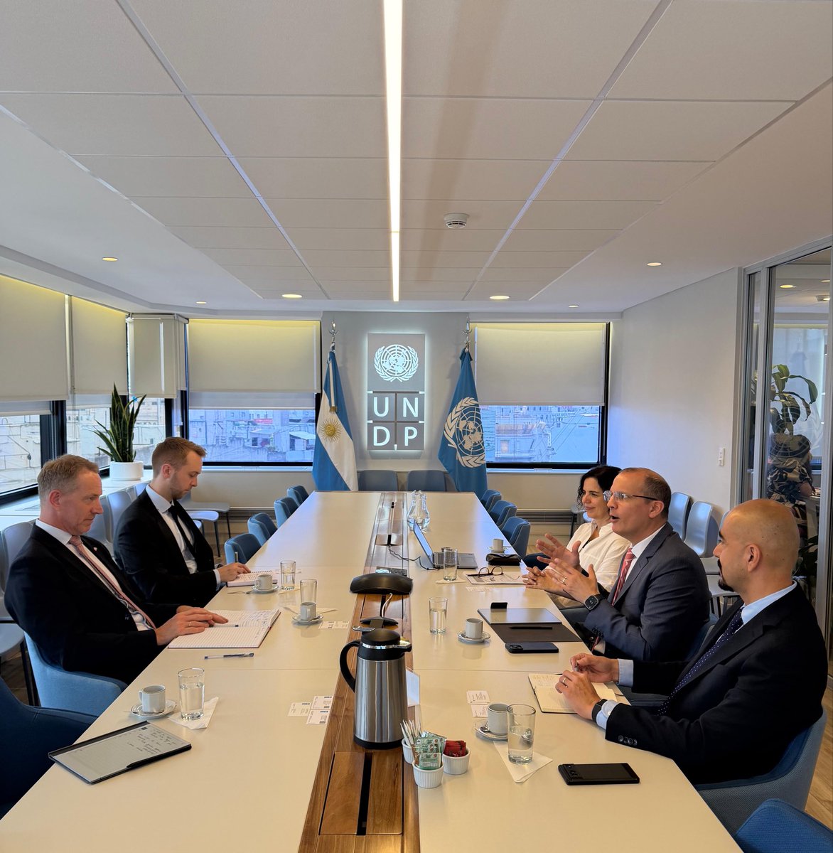 Noruega en Argentina tweet media