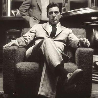 RemyRenaul27733's tweet image. models rise, machines dream Meanwhile, my coffee is plotting against me #machinelearningmishaps