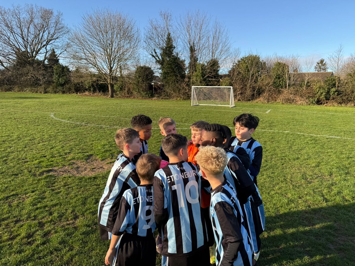 EtonburyPE's tweet photo. WE’RE IN THE FINAL! 🎉

A huge district semi-final game tonight vs @BromhamPrimary 💙

⚽ Teddie
⚽ Finley
⚽ Roman

💙⭐ Star players: Finley &amp; Roman⭐💙

 Unreal work by all and thank you for having us! 👏 

#TeamETA https://t.co/Y1t1roGcpo