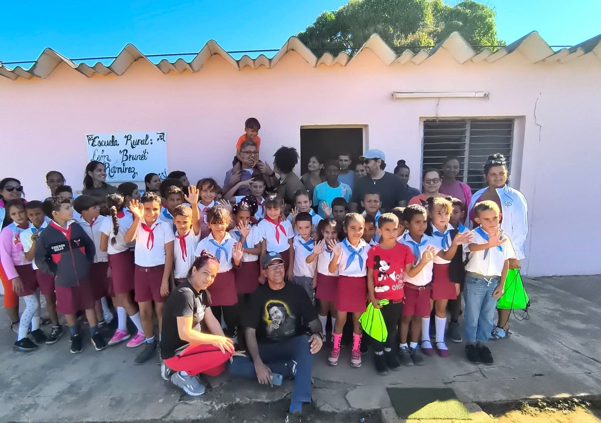 Porqué la Revolución?
En #PinardelRío, antes de 1959, EL ANALFABETISMO era de más del 30% de la población, con la obra revolucionaria, conducida por nuestro único Partido, el <a href="/PartidoPCC/">Partido Comunista de Cuba</a>, se redujo a cero.

#Cuba

📷 Roberto Suárez, en Mantua