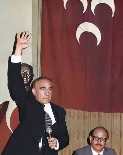 “Ya devlet ülkücüleşecek ya da ülkücüler devletleşecek.” 

Başbuğ TÜRKEŞ