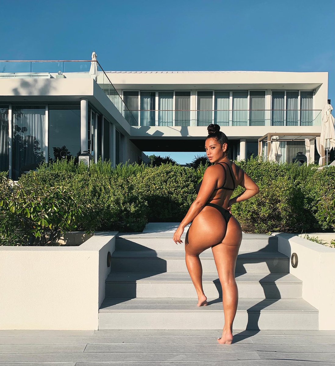 say hi before u scroll 👋