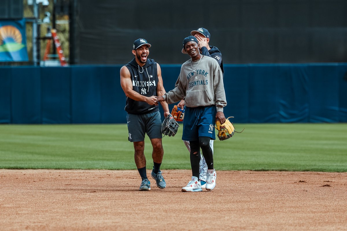 Yankees's tweet photo. Spring Rollin' 👊 https://t.co/TkhPUjRs82