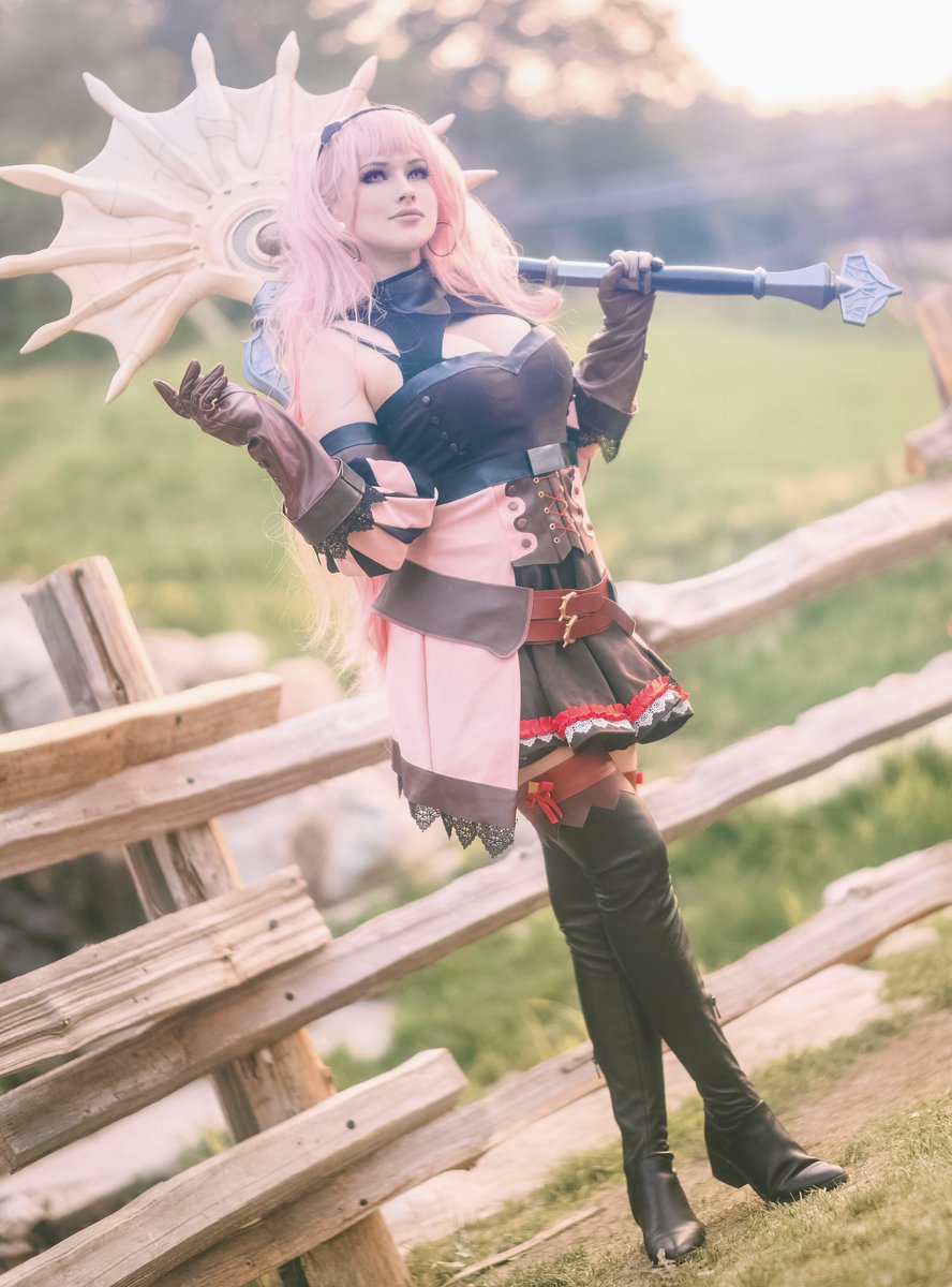 Natalia Kat tweet media