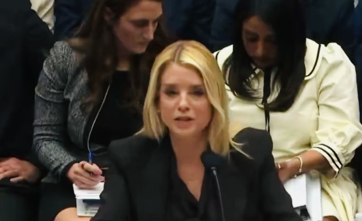 SmugVegetarian's tweet image. Pam Bondi thinks she’s clever enough to respond with nothing but smoke &amp;amp; mirrors…but what she’s really showing us is that she’s an evil nasty c*nt. And yes, the “C” word is more than appropriate for Pam.

#PamBondi
#EpsteinFiles
#Coverup