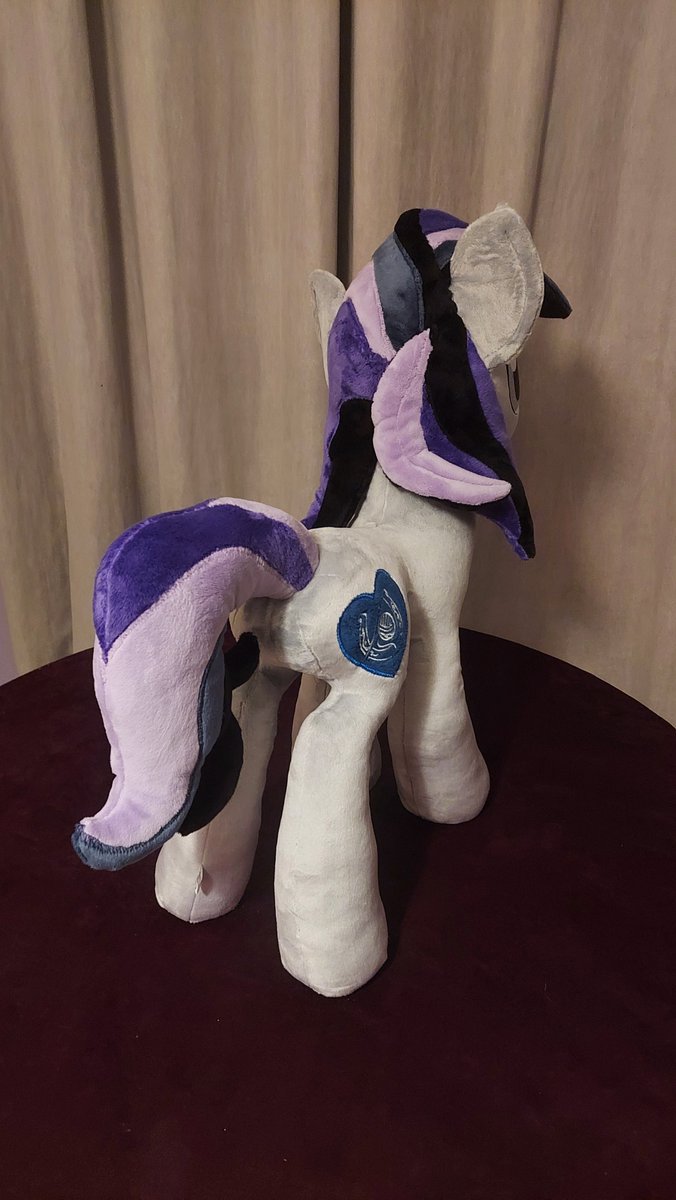 AntartMK's tweet photo. Hi  I'm back :) my newest commission is here https://t.co/o7vyKdjQEd