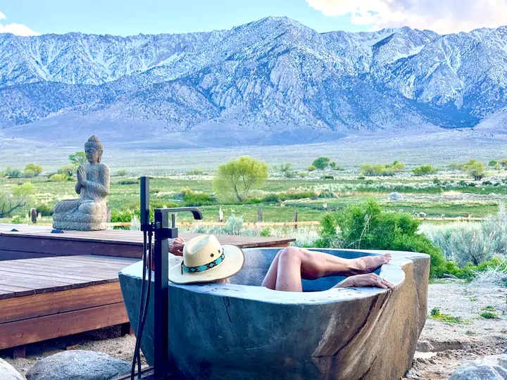 lonesierraviews's tweet photo. Experience the magic of the-lone-east vacation 🌄✨
Book your stay: https://t.co/jP29J5A2ns

#VacationRental #MountainEscape #makeupchallenge #HomeAwayFromHome #MountWhitney #NatureLovers #Staycation #Wanderlust #MountainGetaway #DesertRetreat #mountaingetaway #EscapeTheOrdinary https://t.co/5cSEBYj3yA