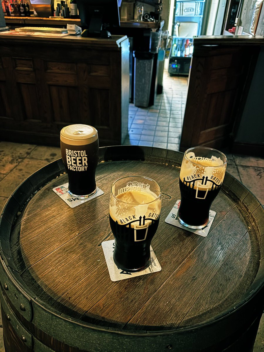 Euston Tap tweet media