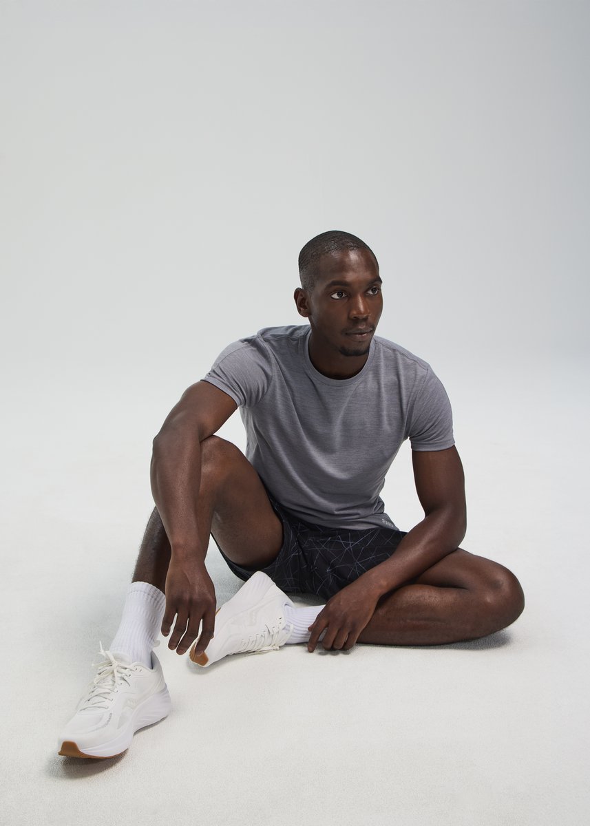 SophiaModelsINT's tweet photo. Silas Iyuke for Sportchek 🔥 https://t.co/M6ojcOgz1W