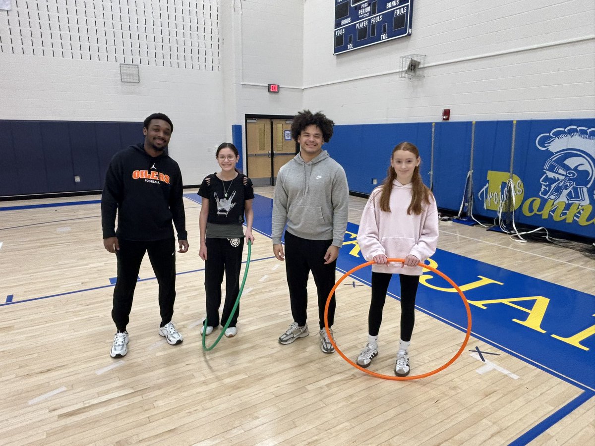 As part of the Team Tressel Fitness Challenge - Today was the 2nd day of The February Fitness Workout Challenge at Donnell!

Students competed today to see who could Hula Hoop the longest during recess!  Thank you U of F Football for your support! <a href="/TeamTresselFC/">Team Tressel Fitness Challenge</a> <a href="/UFOilersFB/">UF Football</a>
