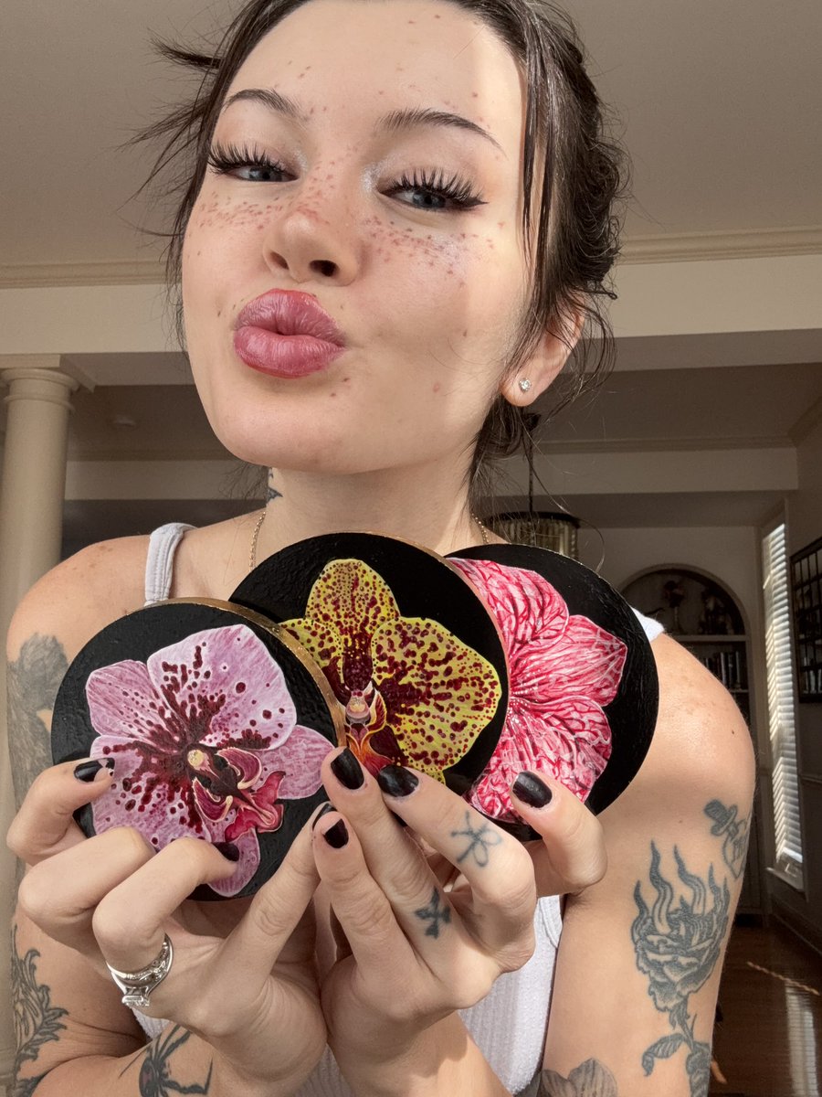 I finished the last one today! Time for Dina coats then off to their new home 🥰