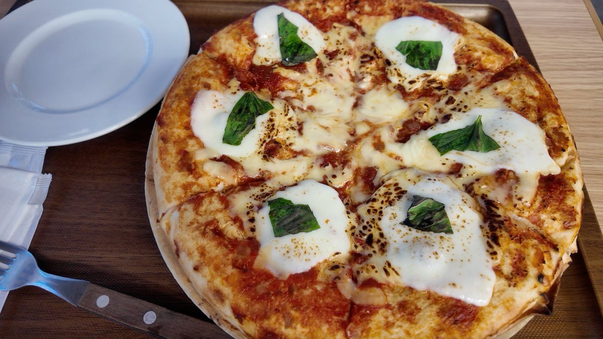 where_shallwego's tweet photo. 千葉県の『道の駅 しょうなん』に行ったの！
ピザちゃったののよよよよ🍕

#道の駅 #千葉県 
#旅行好きな人と繋がりたい https://t.co/30zGppjszE
