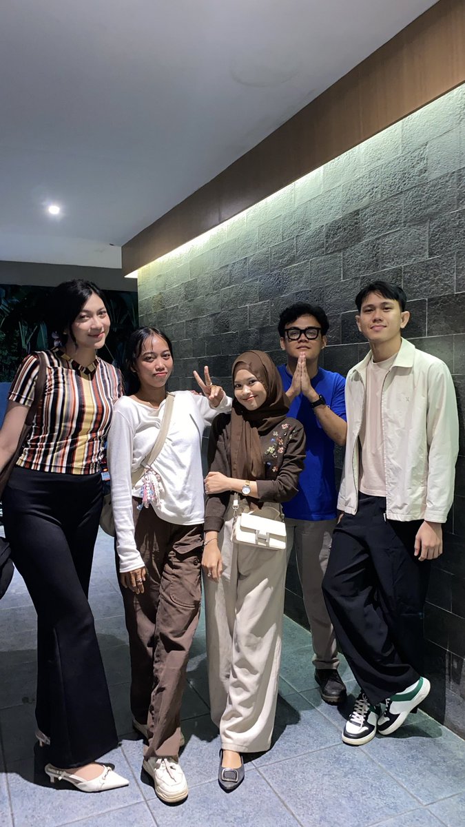 iyckhaa's tweet photo. akulah si raksasa itu https://t.co/5KKJAUMJ6n