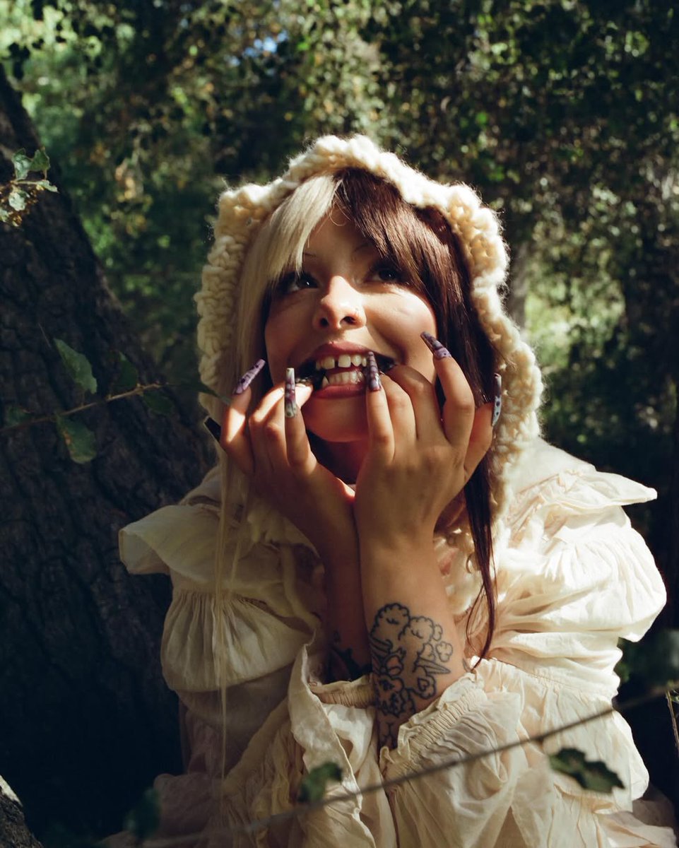 safelanie's tweet image. 