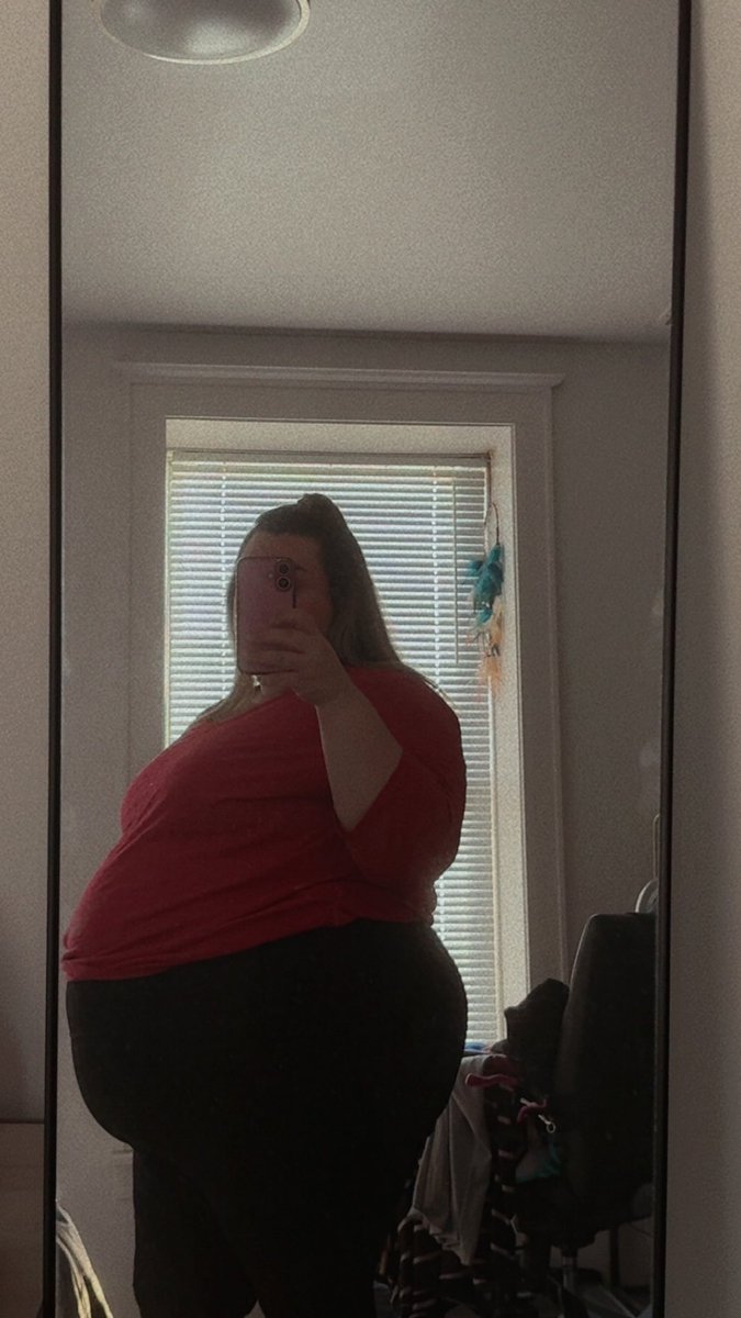 bbw__layla's tweet photo. My silhouette 😍https://t.co/nZq9RnZJ5Y https://t.co/pmekoyVnDi