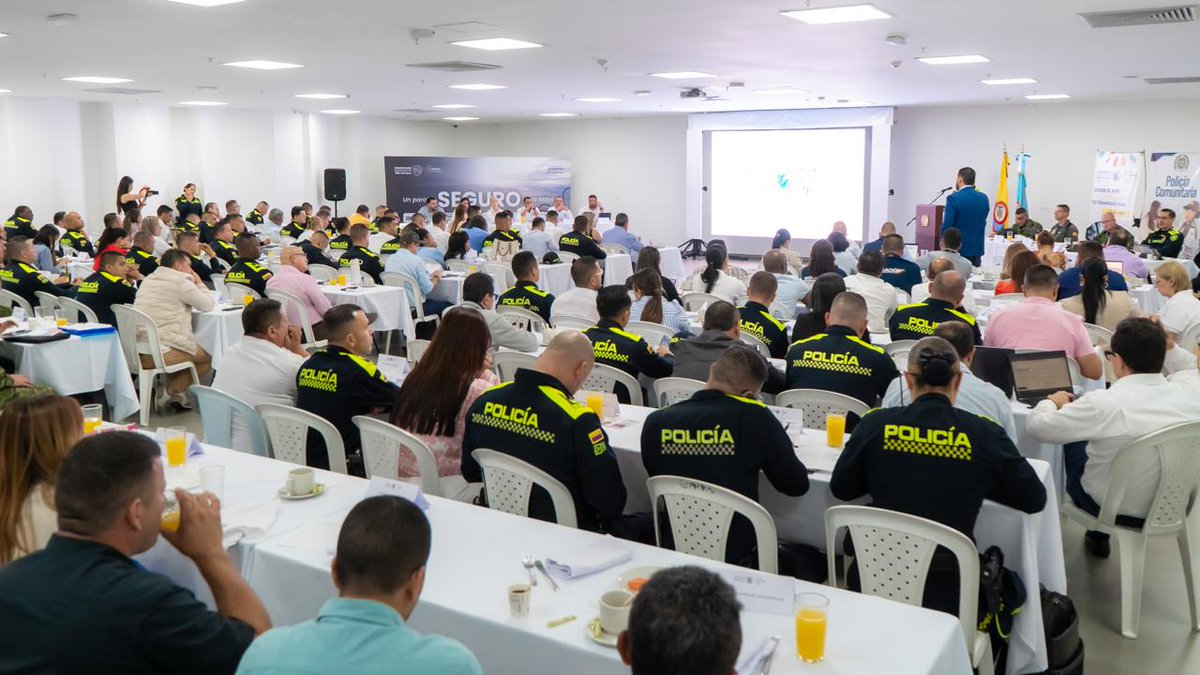 #AEstaHora avanzan las Comisiones Departamentales de Seguimiento Electoral en el #ValleDelCauca 🗳️
Un espacio de articulación institucional para garantizar plenas garantías en las elecciones de Congreso y Presidencia en el país.