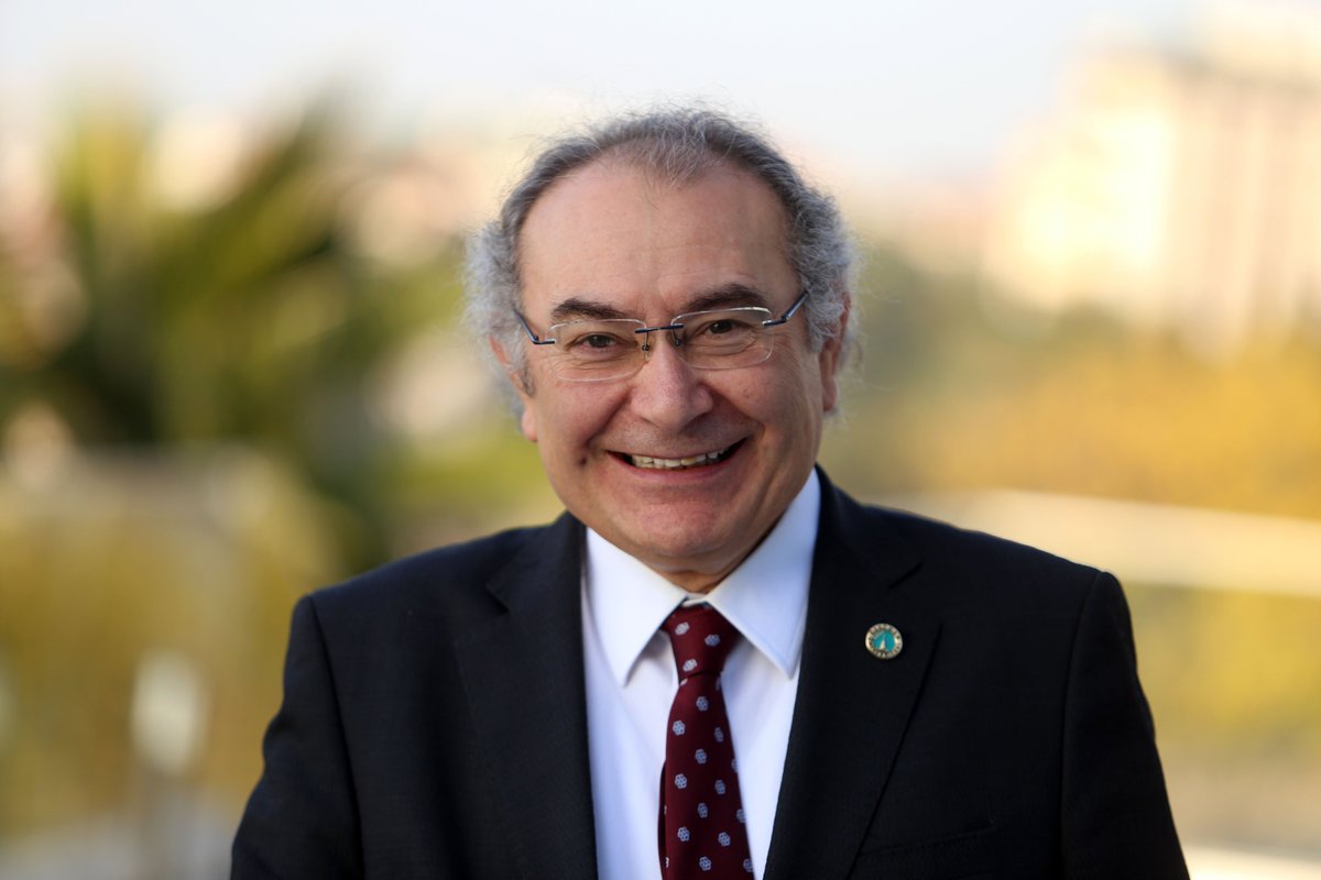 Prof. Dr. Nevzat Tarhan:
“Modern insan artık yalnız, bu da terapiste yönelimi artırdı!”yenisayfa.com.tr/haber/psikoloj…
