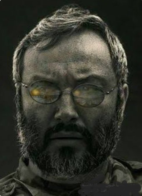 وَفِيكَ انْطَوَى المُعَلِّمُ الأَعْظَمُ
وَمِنْكَ تَعَلَّمْنَا أَنَّ الرُّوحَ حِينَ تُقَاتِلُ لَا تَعْرِفُ إِلَّا الانْتِصَارَ...
والمَعْرَكَةُ الحَقِيقِيَّةُ حُسِمَتْ بِالرُّوحِ قَبْلَ السِّلَاحِ...

#عِمَادُ_الرُّوحِ