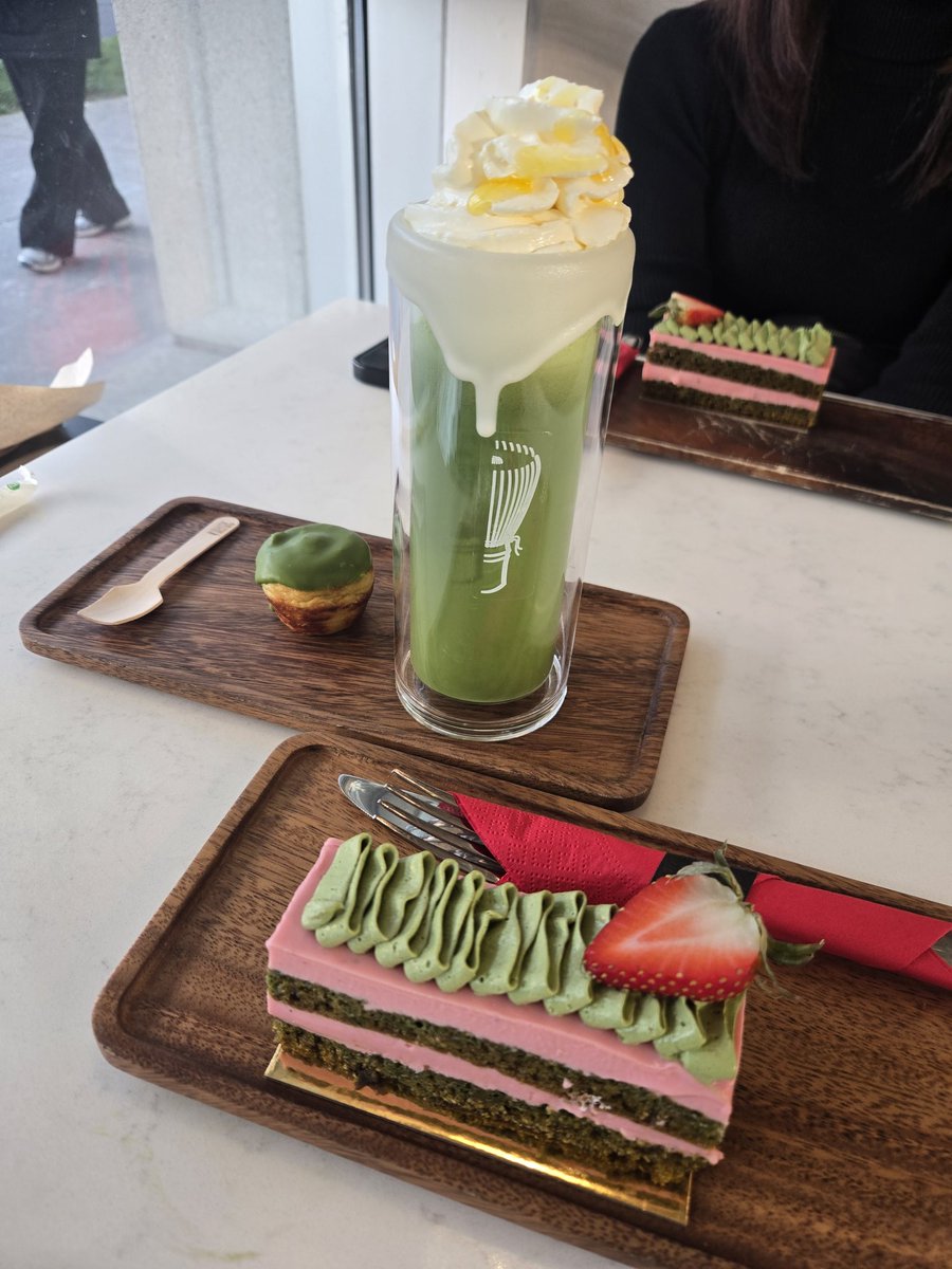 jps2aus's tweet photo. 久しぶりの💚 Whisk Matcha Cafe☕️ https://t.co/1nAtPTCCKO