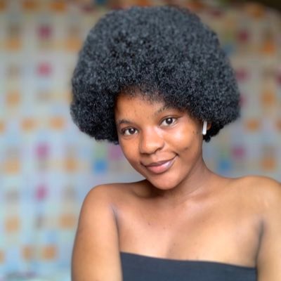 DatEdoBBoi's tweet image. On twitter (X)           Vs.          Real life 💔😭