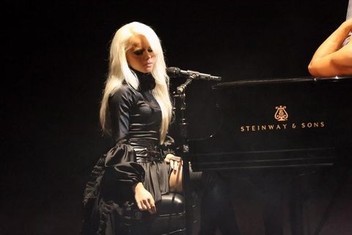 As The Cruelty World Tour comes to an end, my heart is overflowing with gratitude. This journey has been one of the most intense, emotional, and unforgettable experiences of my life. Every city, every stage, every single face in the crowd reminded me why I do this.