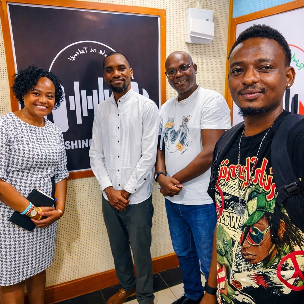 Mwanamke Imara tweet media