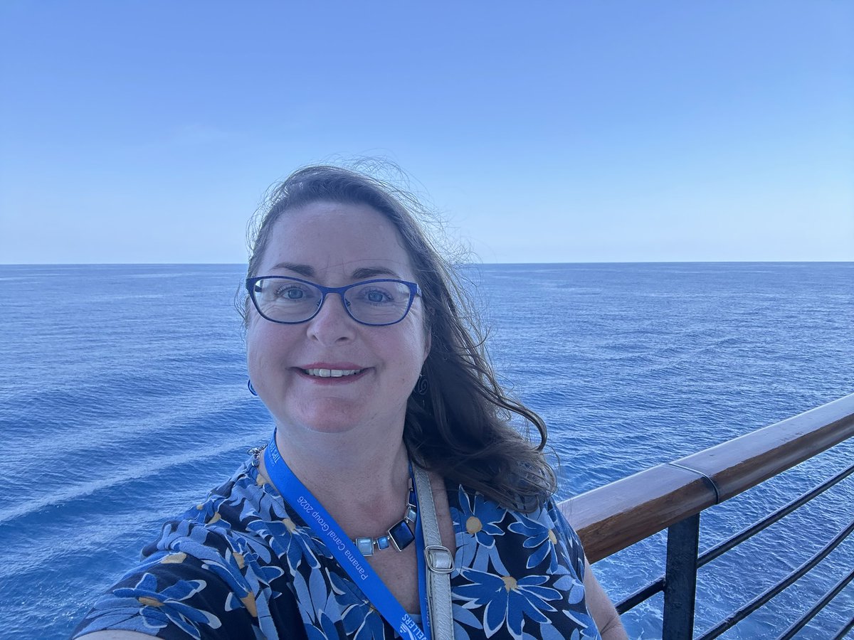 TCsarahbolton's tweet photo. I’m not usually one for a selfie but it’s almost compulsory when you’re having fun on a cruise! @garybembridge @TCworldwide @HALcruises #TipsforTravellers #cruise #Zuiderdam #SeaDay #CruiseExpert https://t.co/6aUtnS2kPv