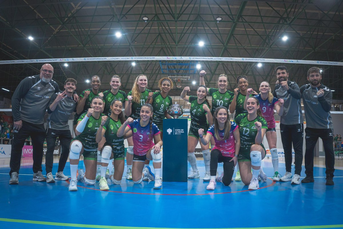 Club Voleibol Esquimo🏐💚 tweet media