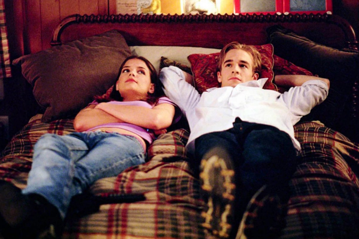 _diana87's tweet photo. #DawsonsCreek è una delle serie tv che hanno segnato la mia adolescenza, nonché una delle mie preferite in assoluto. Abbiamo tifato per Joey&amp;Pacey, ma tutti siamo stati un po' Dawson: sognatori con la passione per il cinema. La morte di #JamesVanDerBeek è un colpo al cuore💔 https://t.co/RzlpHLBc5O