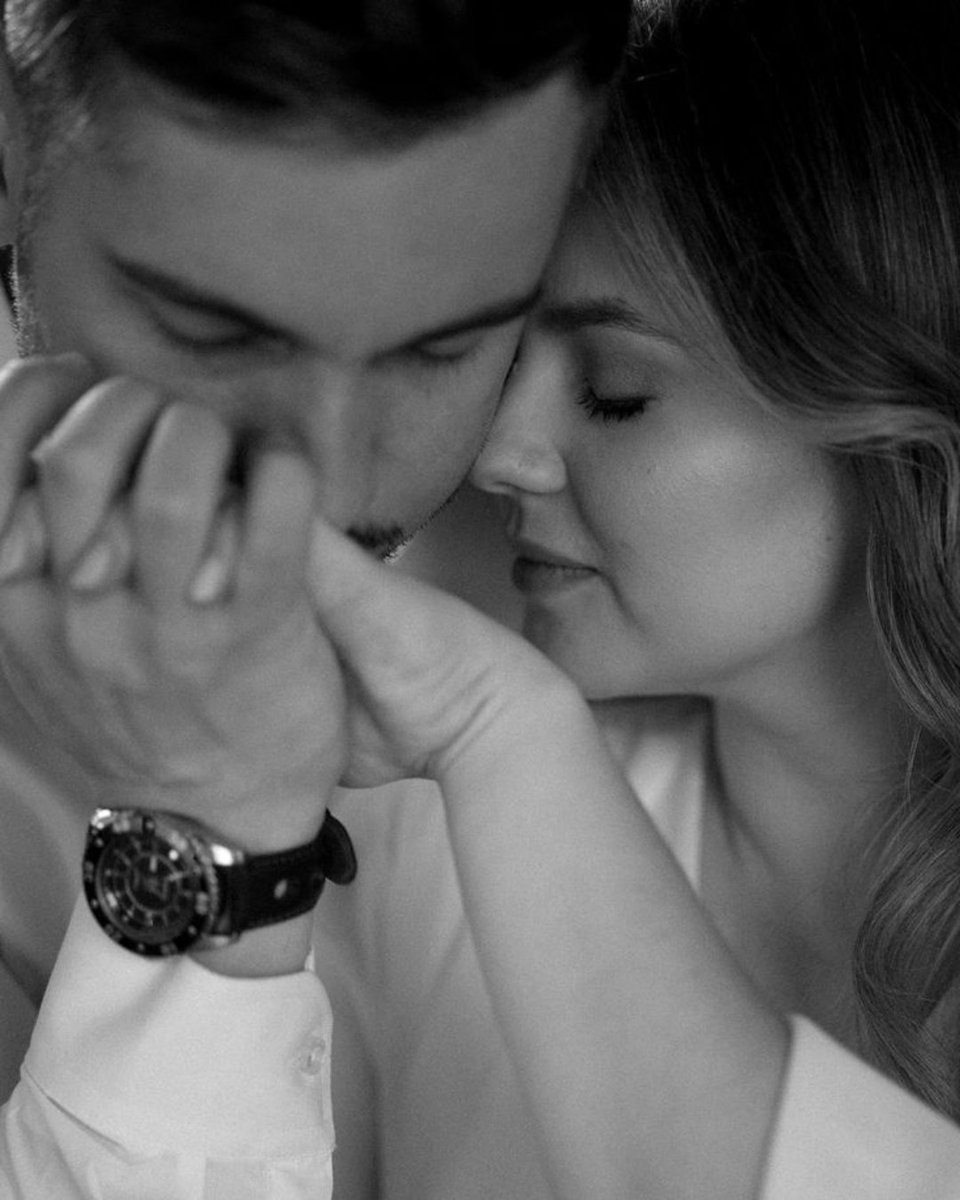 The quiet language of understanding