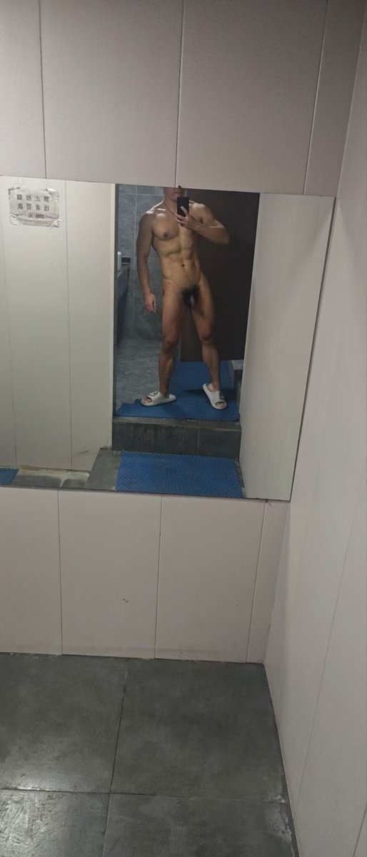 shake674935's tweet photo. 我的大胸💪牛。上周玩了两个牛，都潮喷了💦
我身体稀有敏感，兴奋点是胸肌，玩舔牛的胸肌可以无手碰j射 https://t.co/BABaJuRAPX