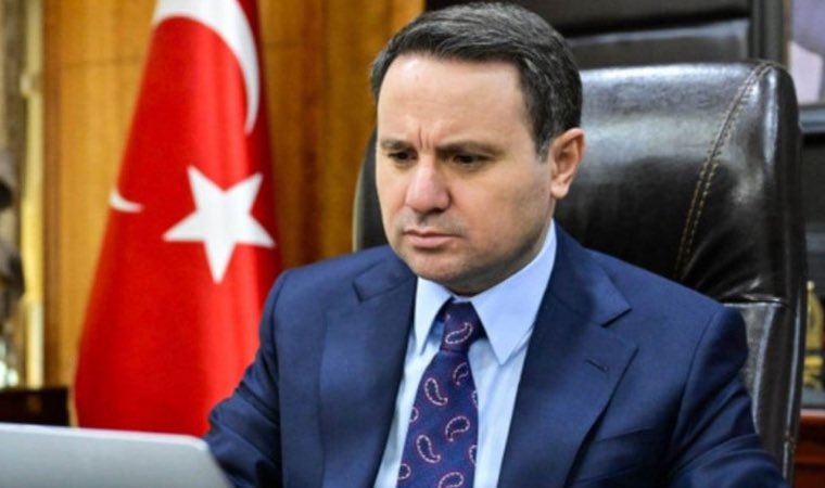 Değerli Bakanımızın yanında olanlar, beğenin de sayımız belli olsun…

🇹🇷