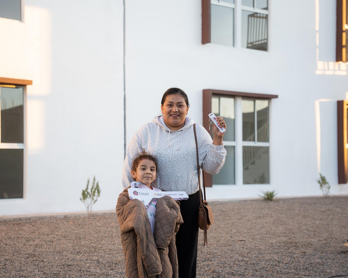 Hoy dimos un paso histórico para Sonora con la primera entrega de viviendas del Programa Nacional de Vivienda para el Bienestar en el estado. 

En enlace con la conferencia matutina de nuestra presidenta <a href="/Claudiashein/">Claudia Sheinbaum Pardo</a>, junto a nuestro gobernador <a href="/AlfonsoDurazo/">Alfonso Durazo</a>, la titular de