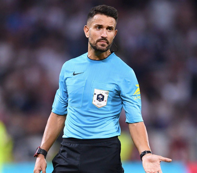 🆕 𝗗𝗜𝗦𝗖𝗜𝗣𝗟𝗜𝗡𝗘, 𝗘𝗡𝗗𝗥𝗜𝗖𝗞 𝗙𝗜𝗫𝗘́ : 𝗥𝗢𝗨𝗚𝗘 𝗥𝗘𝗧𝗜𝗥𝗘́, 𝗦𝗨𝗦𝗣𝗘𝗡𝗦𝗜𝗢𝗡 𝗠𝗜𝗡𝗜𝗠𝗔𝗟𝗘

La commission de discipline a tranché concernant l’exclusion d’Endrick face à Nantes.

Après visionnage des images et lecture du rapport de l’arbitre qui proposait