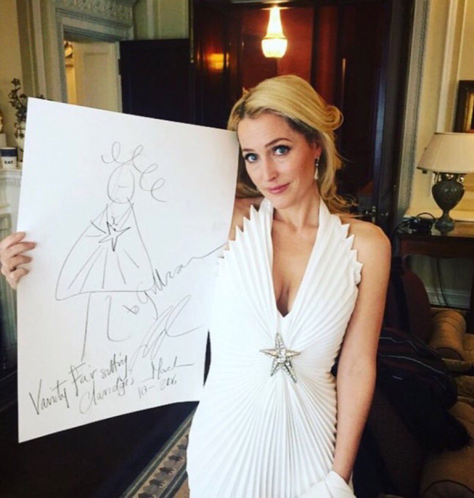 No Context Gillian Anderson tweet media