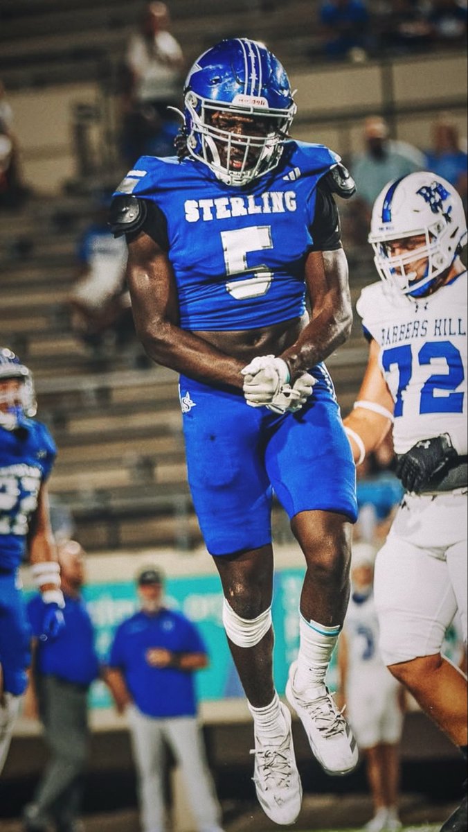 Justus Broussard 6’2 1/2 221lbs tweet media