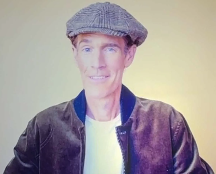 lopezdoriga's tweet photo. El actor estadounidense James Van Der Beek, quien saltó a la fama interpretando a Dawson Leery en la exitosa serie adolescente de los años 90 “Dawson’s Creek”, falleció a los 48 años de edad.

Más en https://t.co/BjdELZkX5p https://t.co/7IzfSSQcj4