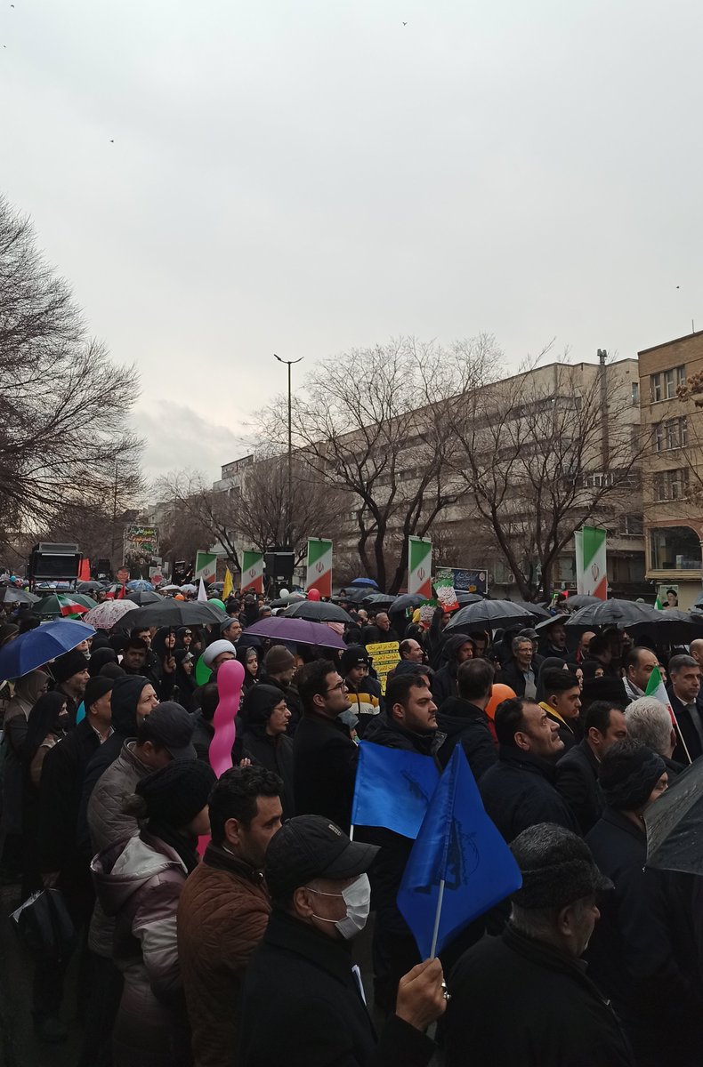 Ehsan_Ets1's tweet photo. مردم #تبریز حامیان آرمان انقلاب اسلامی #ایران. 🇮🇷🇮🇷
| ۲۲ بهمن ۱۴۰۴ | https://t.co/ufwS7lIZU1