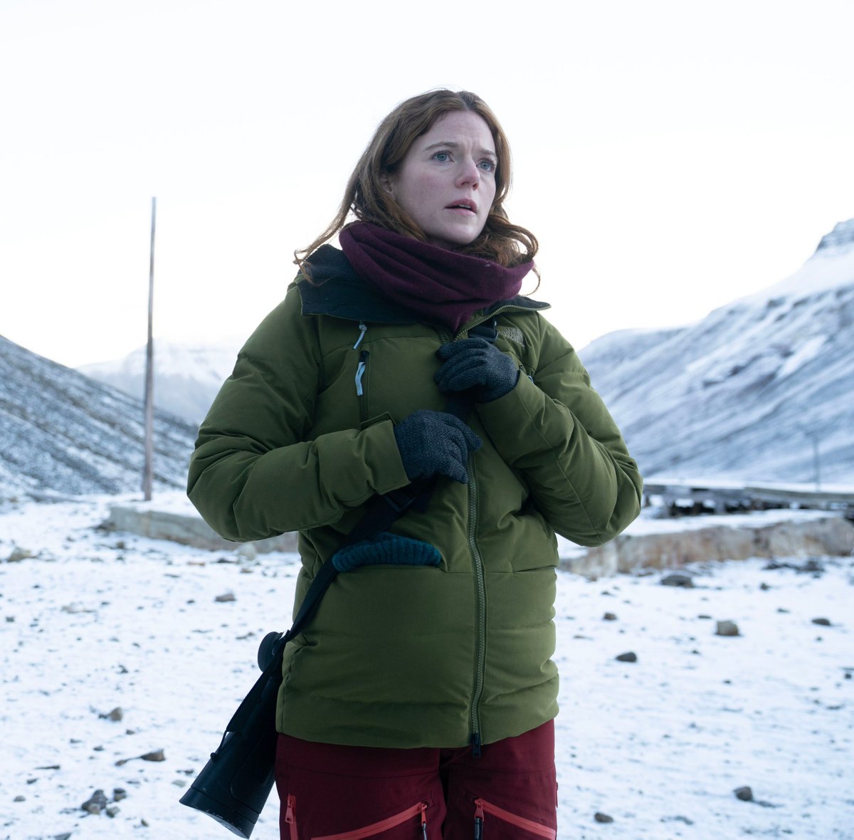 Rose Leslie Source tweet media