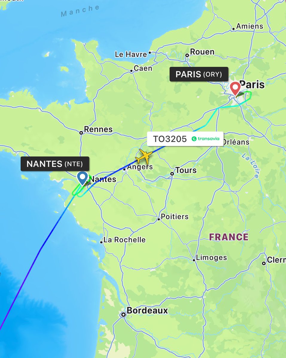 airplusnews's tweet photo. 🔴 La tempête Nils va frapper de plein fouet le Sud-Ouest de la France du mercredi 11 au jeudi 12 février 2026.

Déjà aujourd’hui, plusieurs déroutements à l’aéroport de Nantes. https://t.co/xxxTLBtvkL
