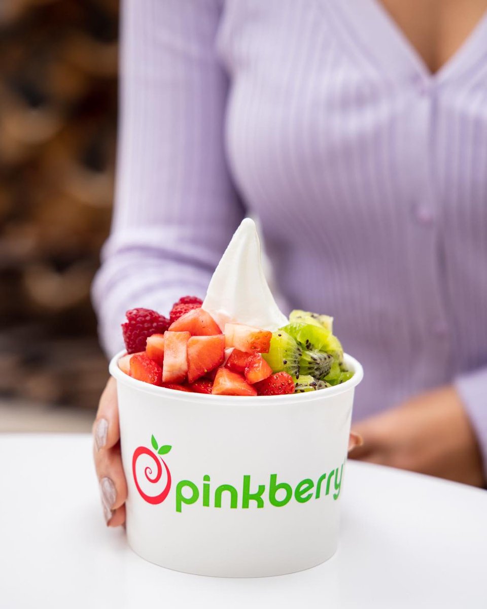 Little treat? Say no more 😍

📸: <a href="/pinkberryme/">Pink-berry.me</a>