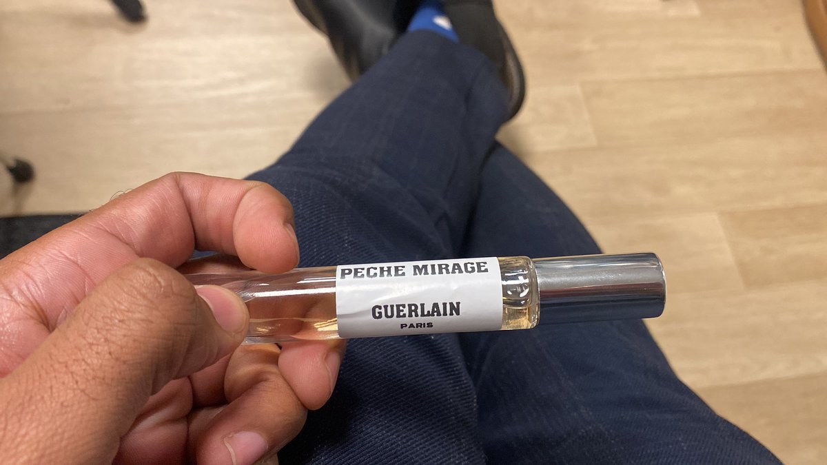 zigwapics's tweet image. Merci @Parfumspacher 
Pour cette merveille !