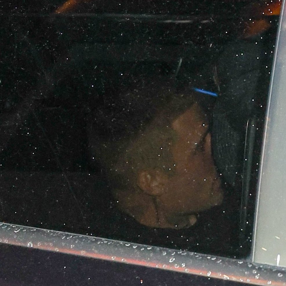 offmybieber's tweet image. JUSTIN SHAVED OMG