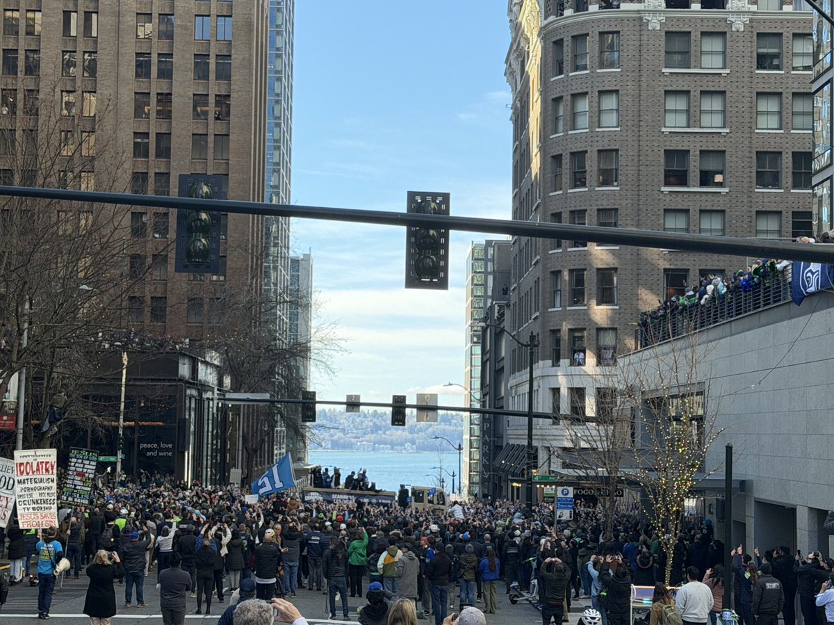 Joe Knight tweet media