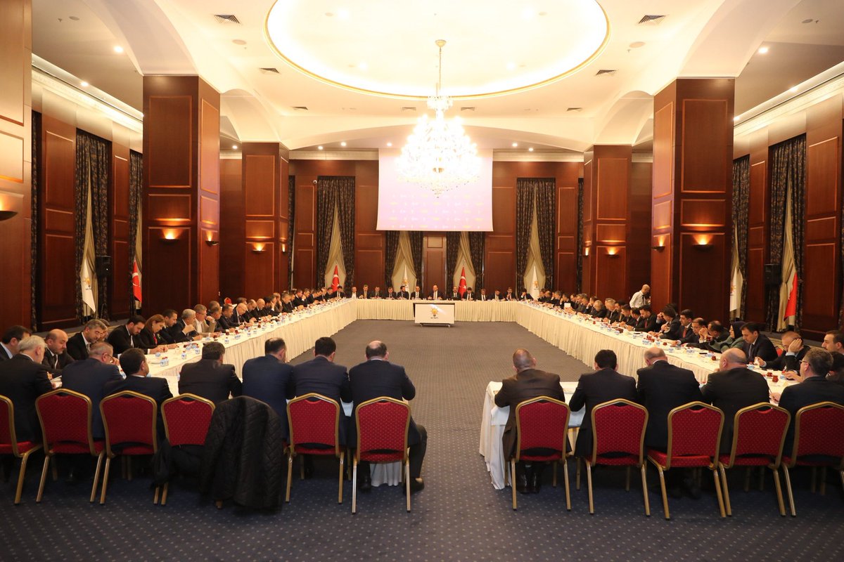 Genel Başkan Yardımcımız, Teşkilat Başkanımız Sn Ahmet Büyükgümüş 'ün riyasetinde, İl Başkanlarımız ile istişare ve değerlendirme toplantımızı gerçekleştirdik.
<a href="/abuyukgumus/">Ahmet Büyükgümüş</a>